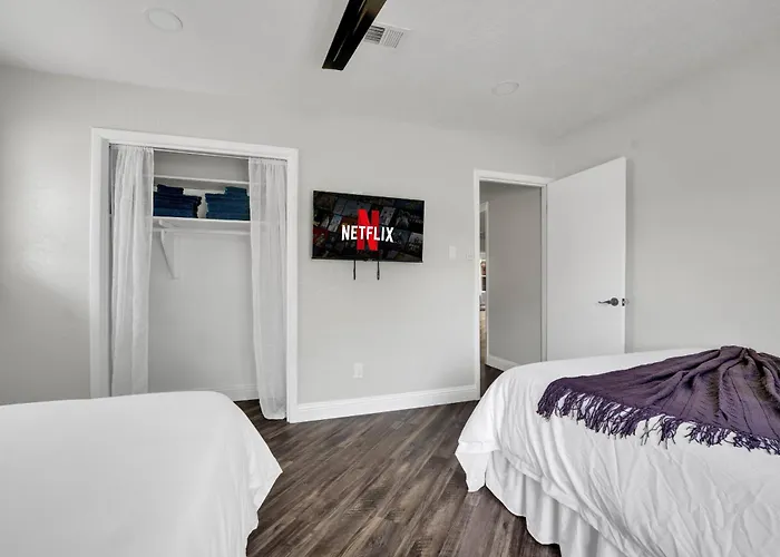 Spacious Sleeps 20 With Heated Pool Hottub By Stockyards Dfw * Fort Worth