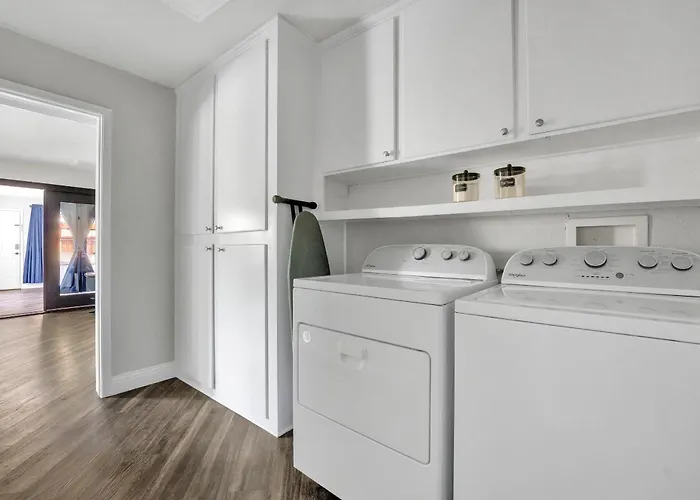 Vakantiehuis Spacious Sleeps 20 With Heated Pool Hottub By Stockyards Dfw Fort Worth