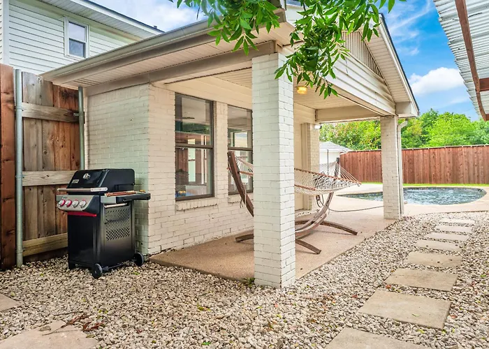 Spacious Sleeps 20 With Heated Pool Hottub By Stockyards Dfw * Fort Worth